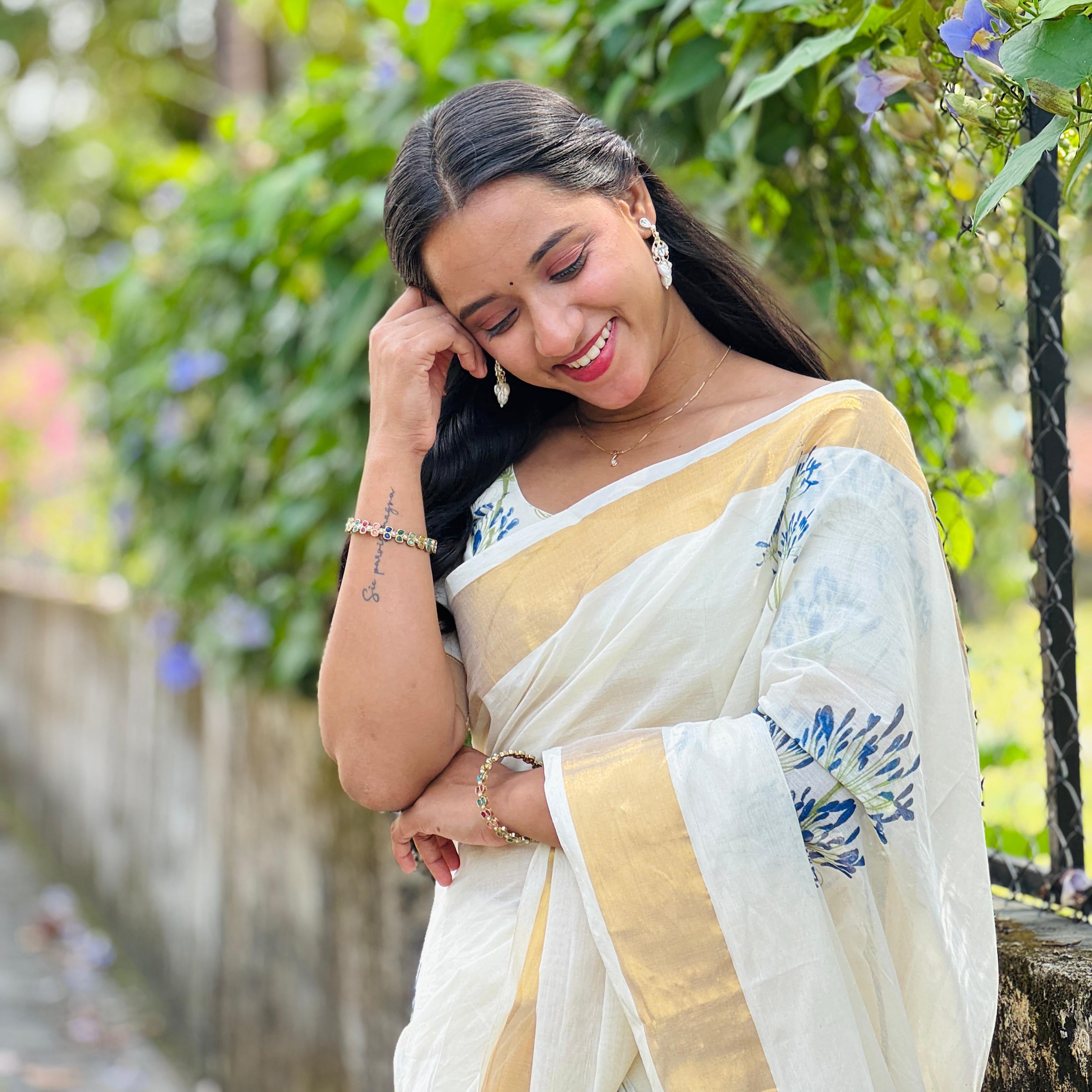 Neelappoovu Premium Cotton Saree