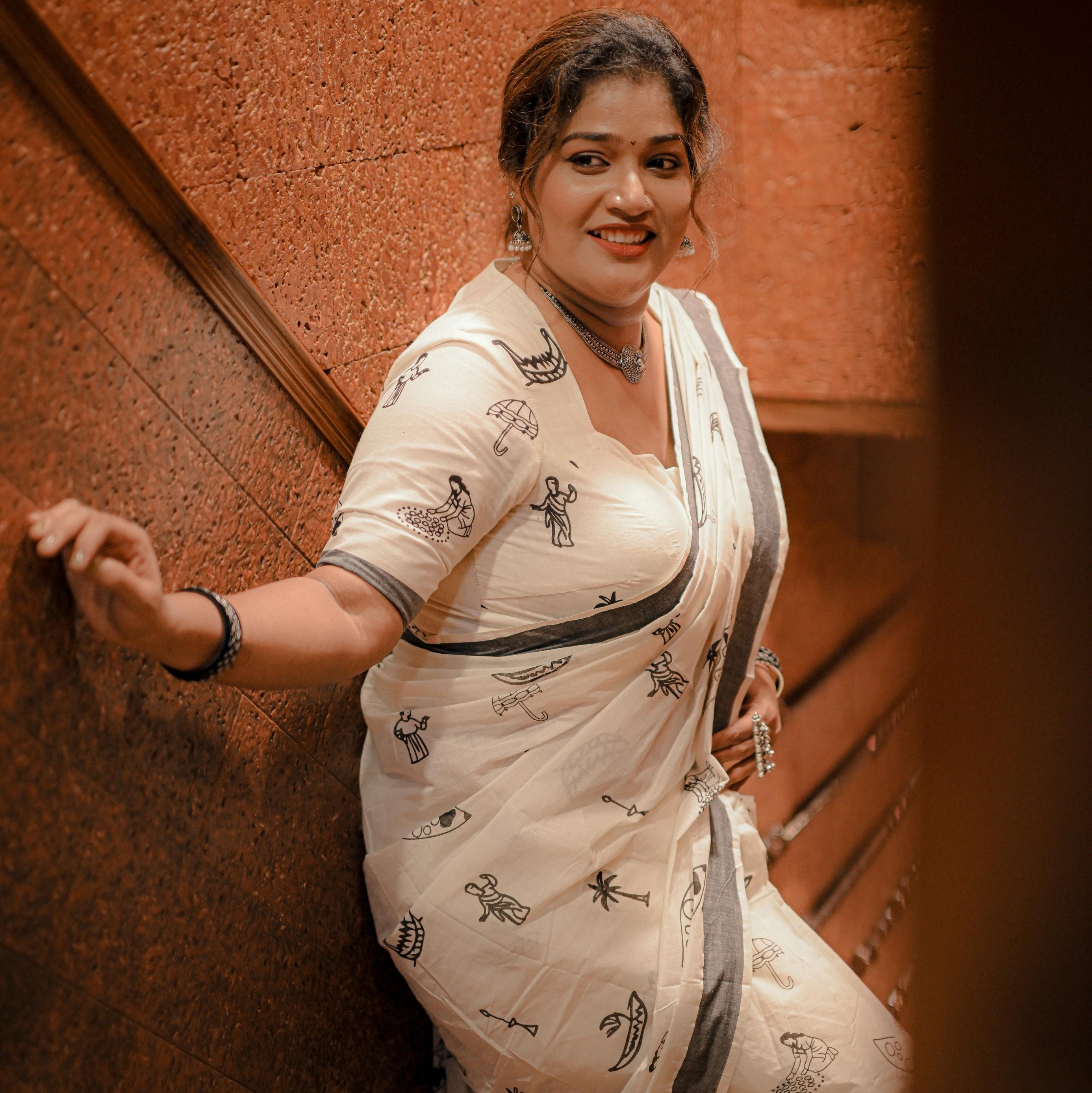 Premium Cotton Saree with Artistic Print & Contrast Border