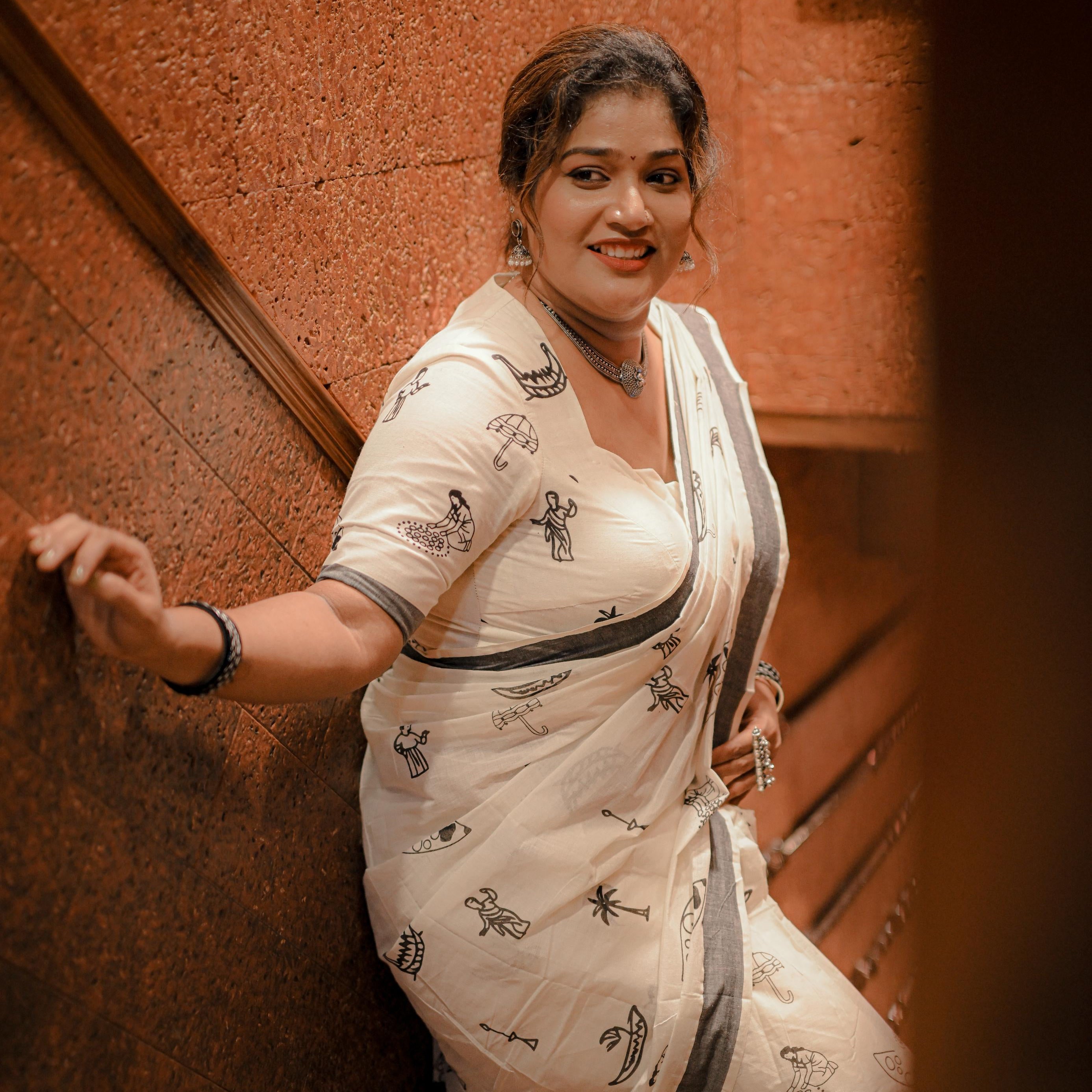 Premium Cotton Saree with Artistic Print & Contrast Border