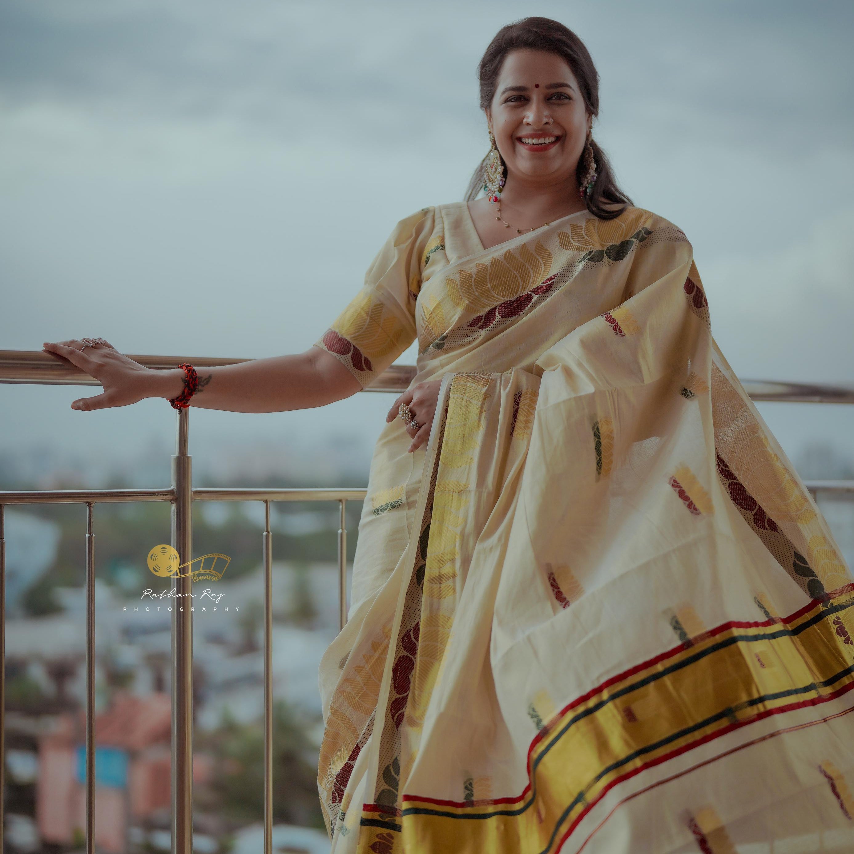 Lotus Motif Tissue Saree