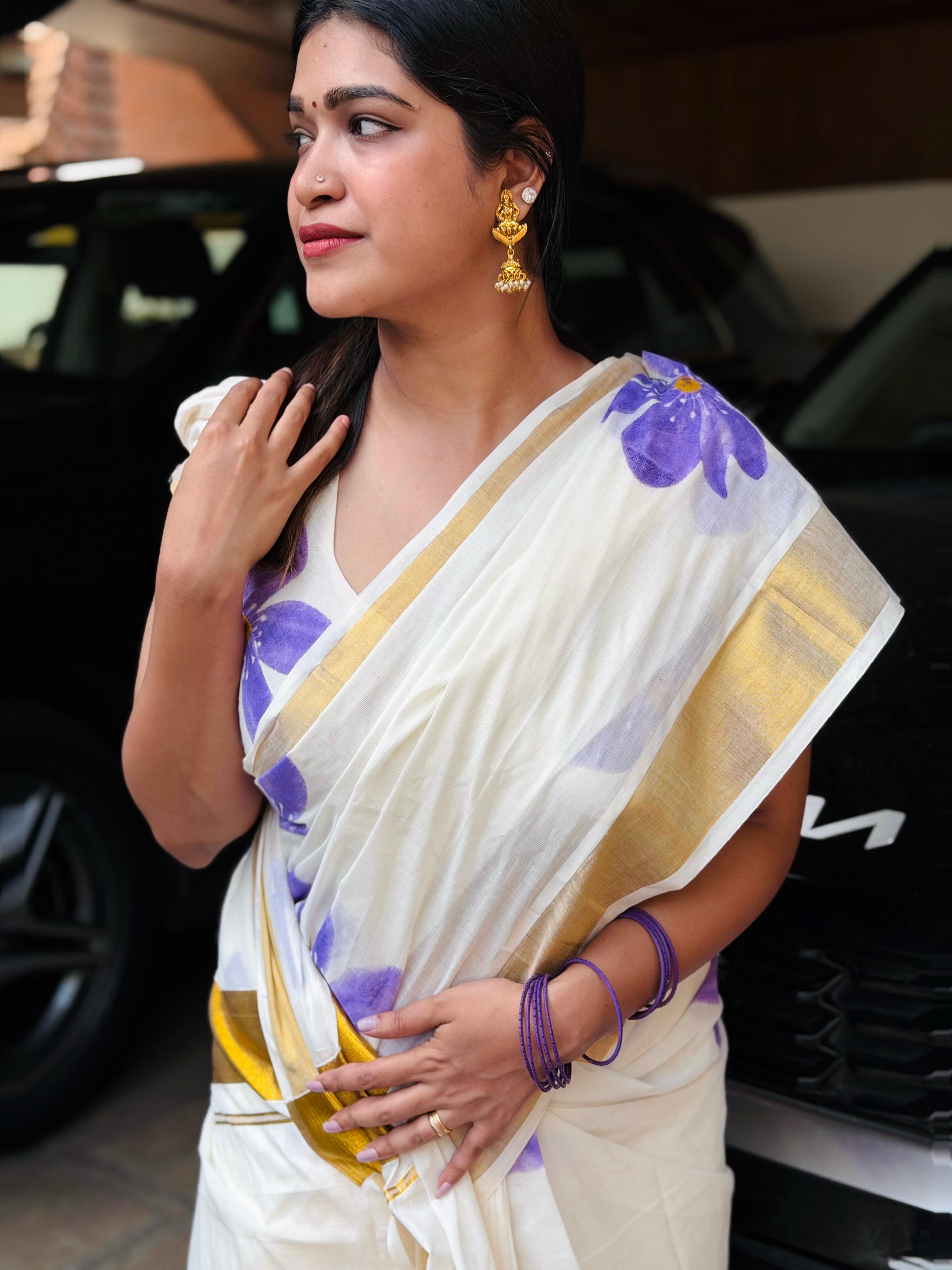 Neelakurnjij Designer Floral Cotton Saree – Soft, Breathable & Graceful