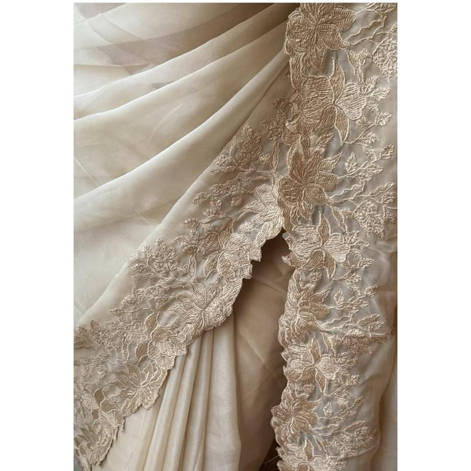 LUXE – Organza Embroidered Saree with Scallop Work